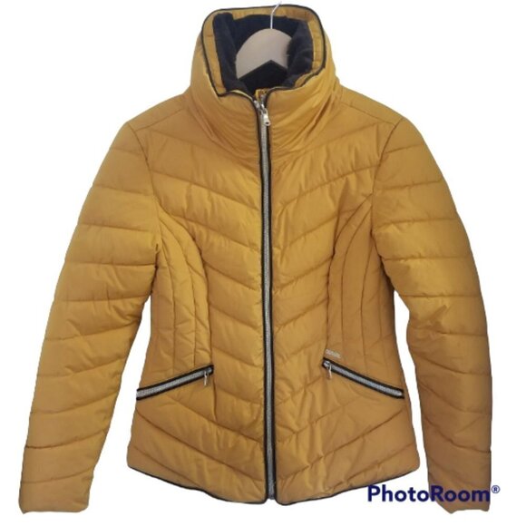 Guess Jackets & Blazers - Guess Puffer Jacket Coat Women's US XS Zippered Pockets Yellow Faux Fur Neck